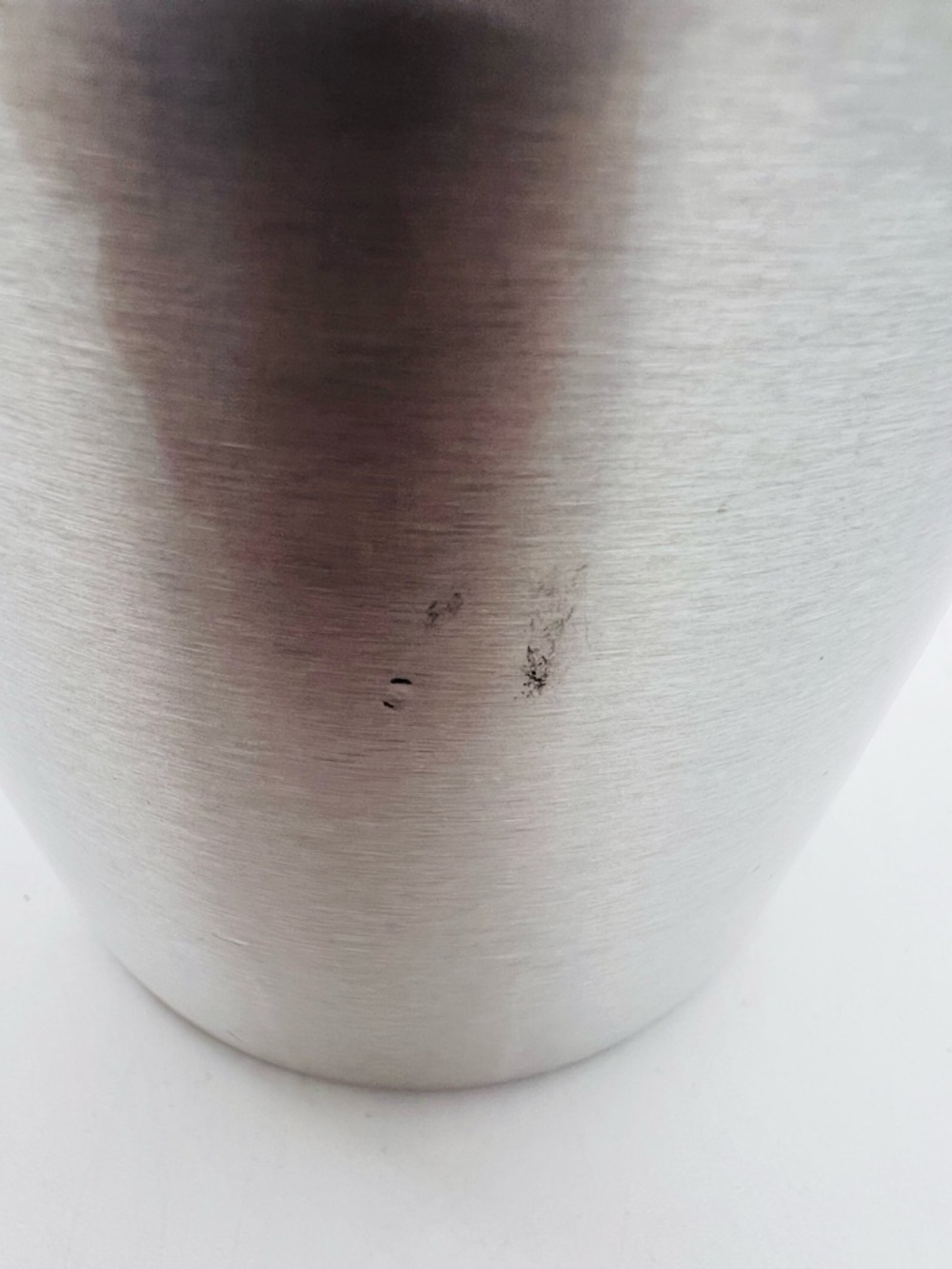 iSi Soda Siphon 1 Liter Brushed Nickel with Black Top - Picture 6 of 15